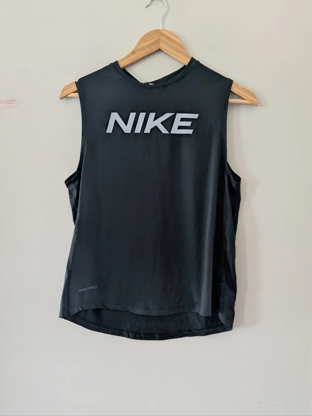 Nike Pro Black Tank Top Size XL Workout Fitness Running Activewear